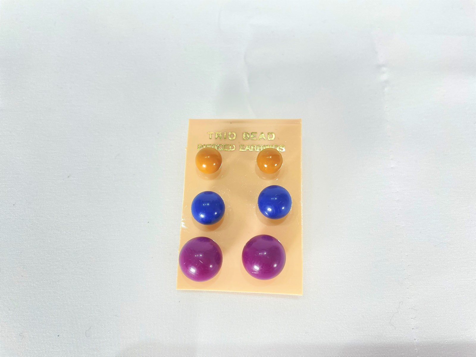 AC556182 TRIO BEAD