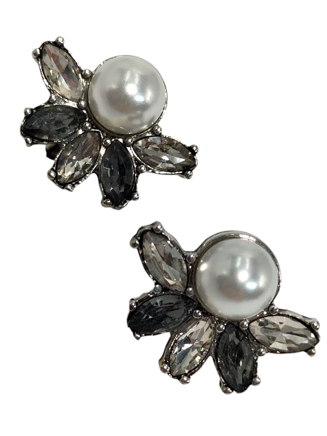 AC9999710　EARRING