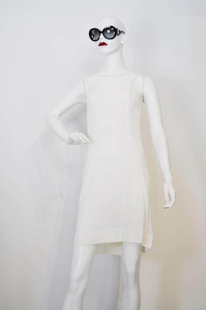 ADR001740 ホワイトドレス