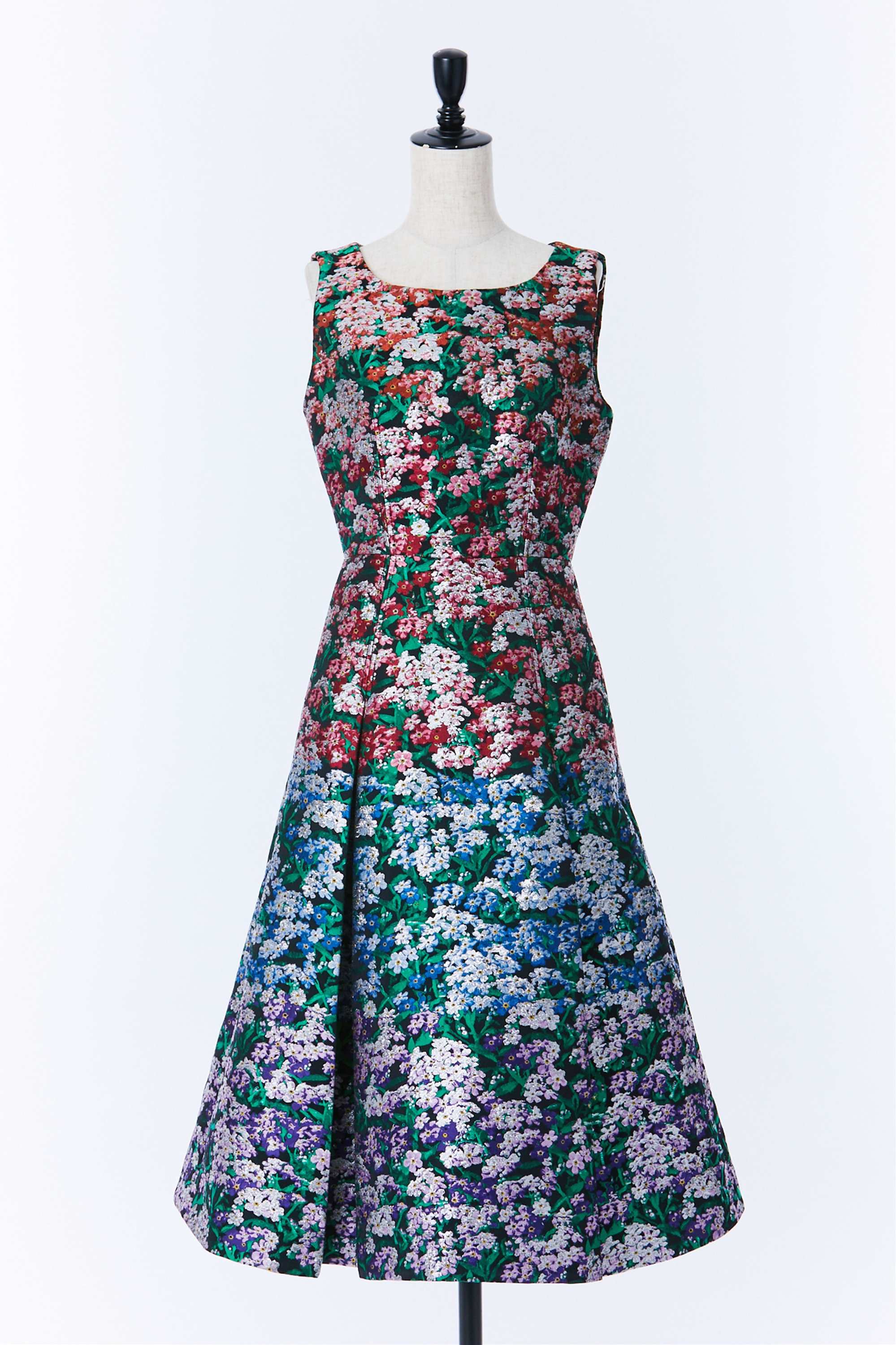 DR556207 MARY KATRANTZOU