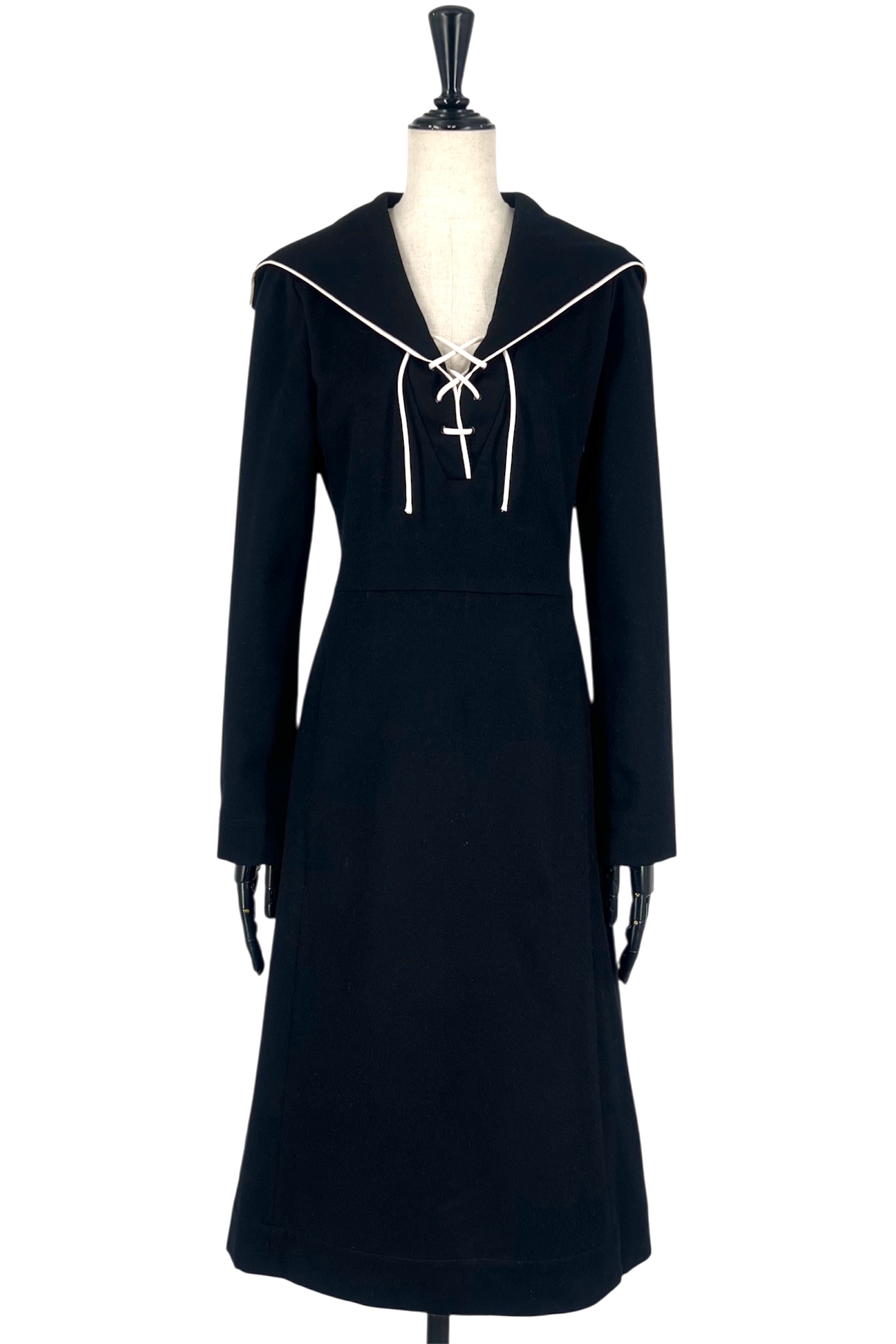 DR559579 ULLA JOHNSON