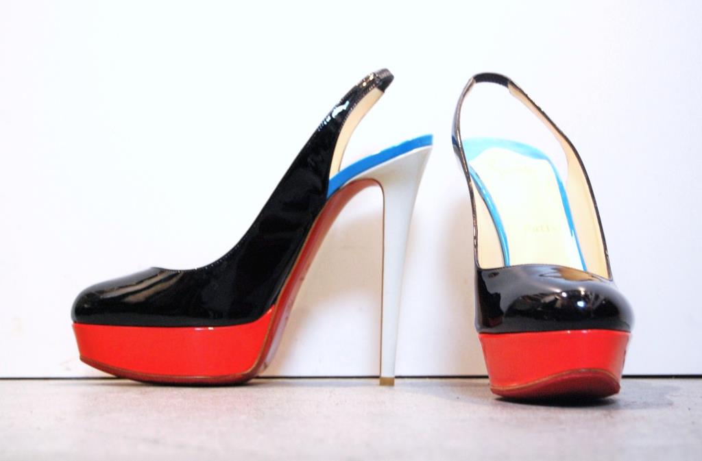 SH008068 Christian Louboutin 40