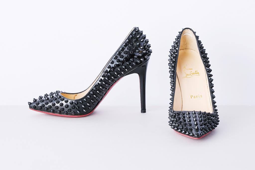 SH008227 Christian Louboutin 38