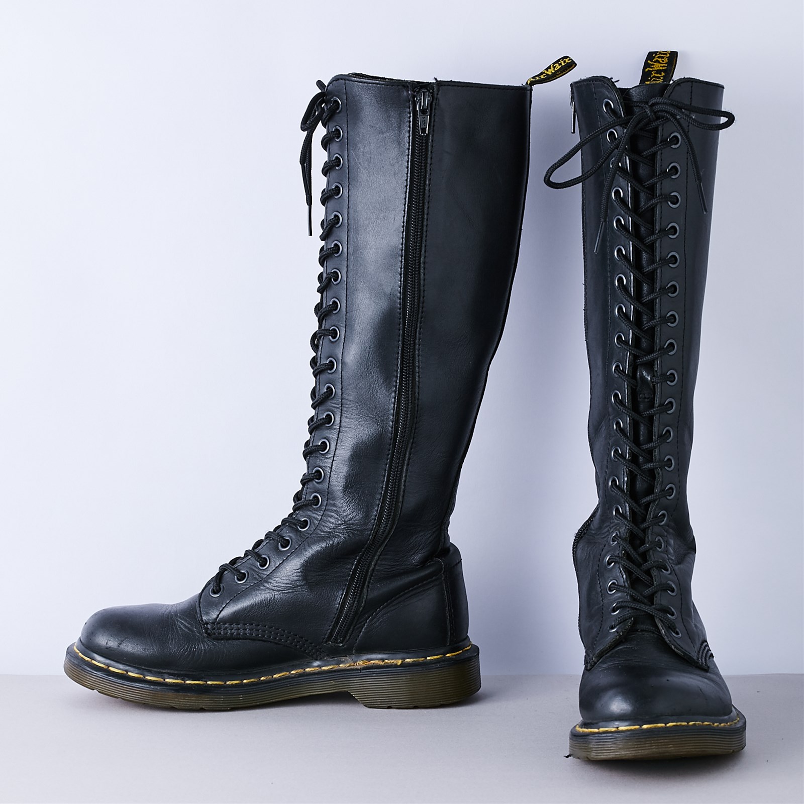 SH505135 Dr.Martens 38