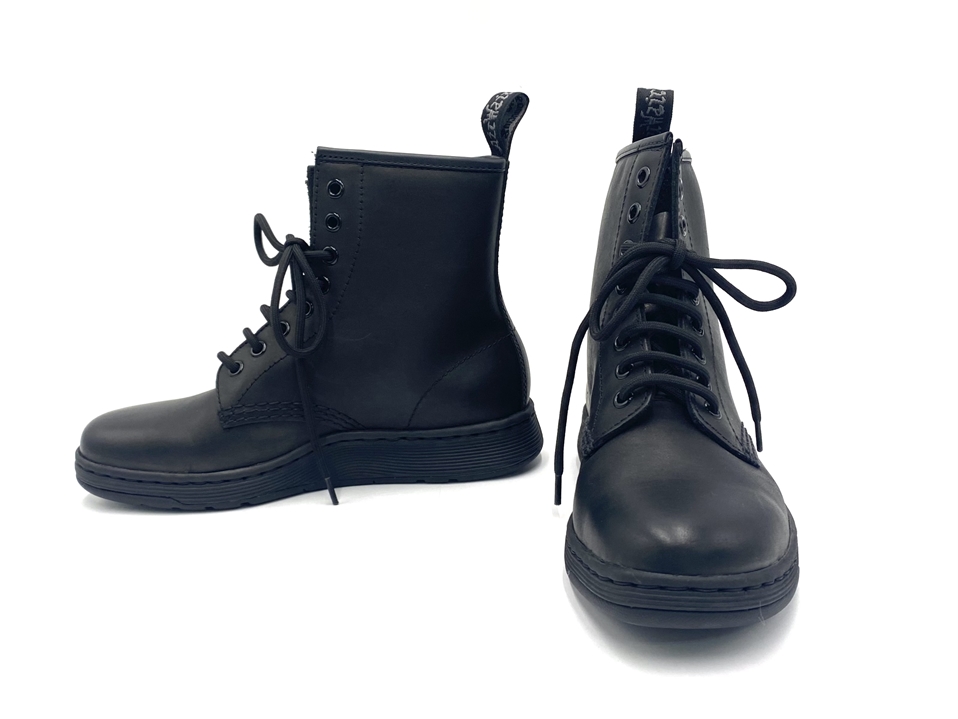 SH556228 Dr.Martens 38