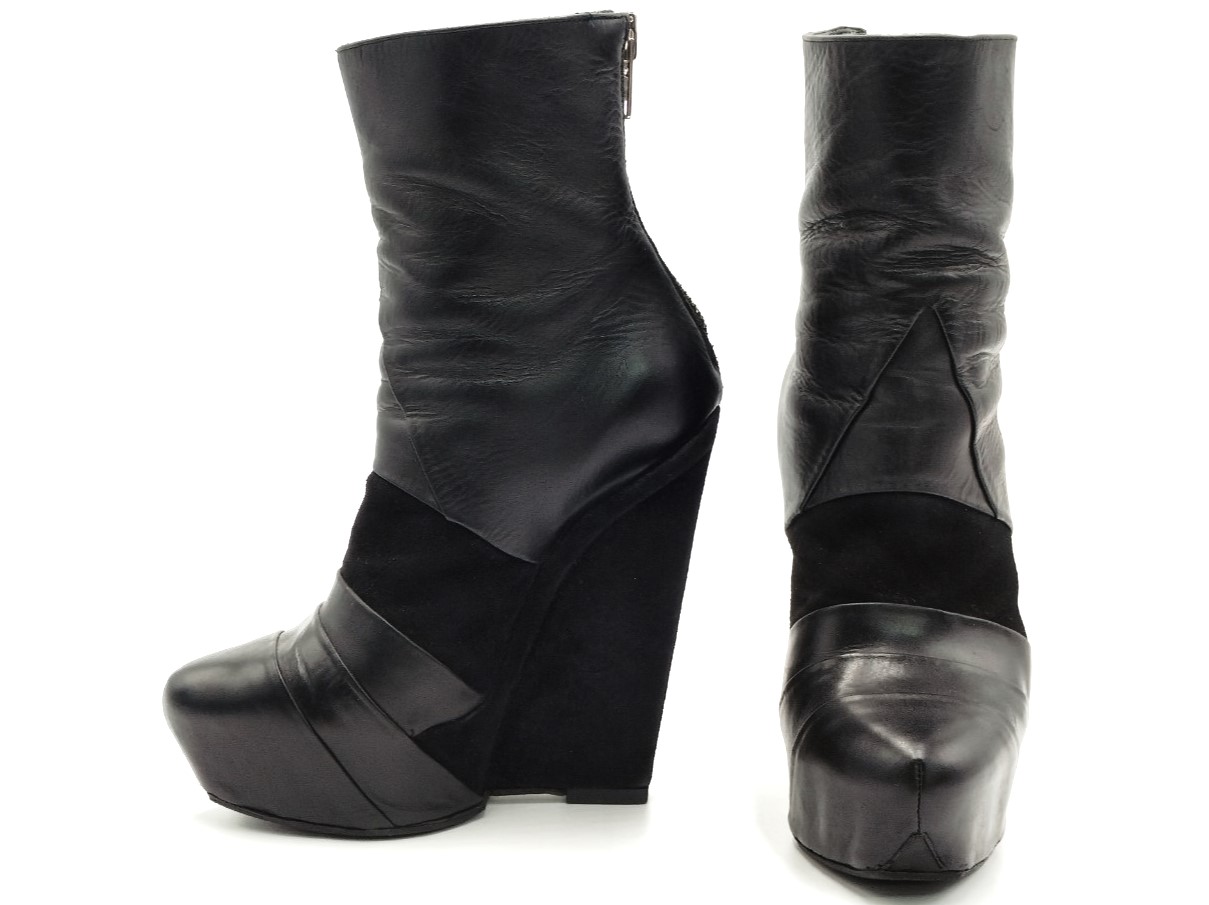 SH556409 Gareth Pugh 38