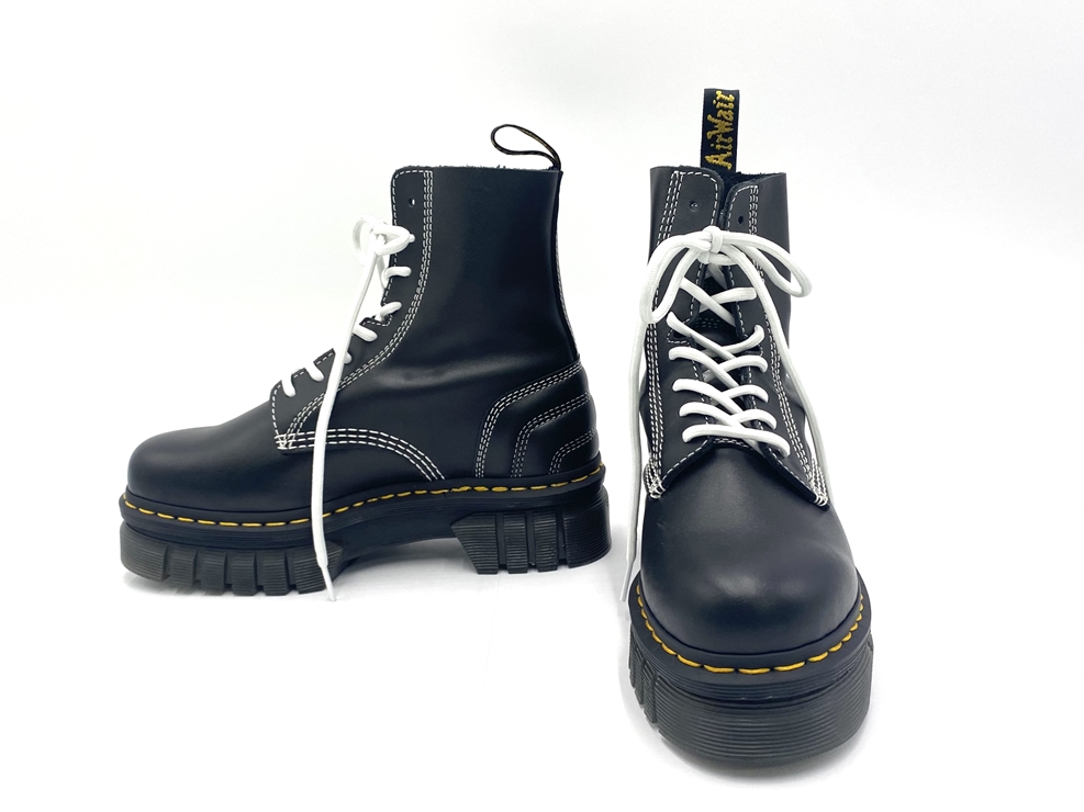 SH557133 Dr.Martens 37