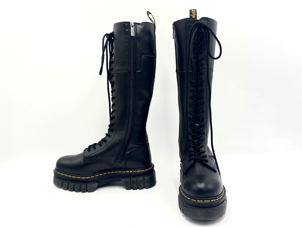 SH557136 Dr.Martens 39