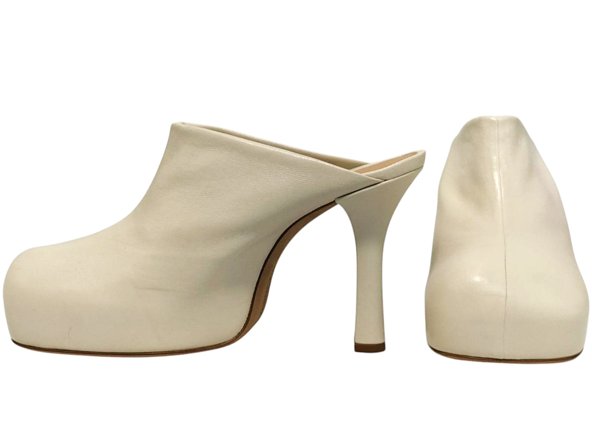 SH558892 BOTTEGA VENETA　36.5