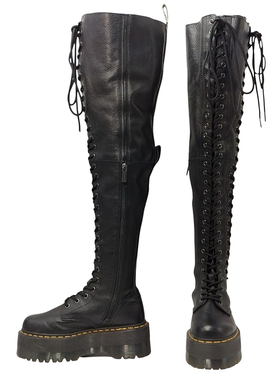 SH558952 Dr.Martens　38