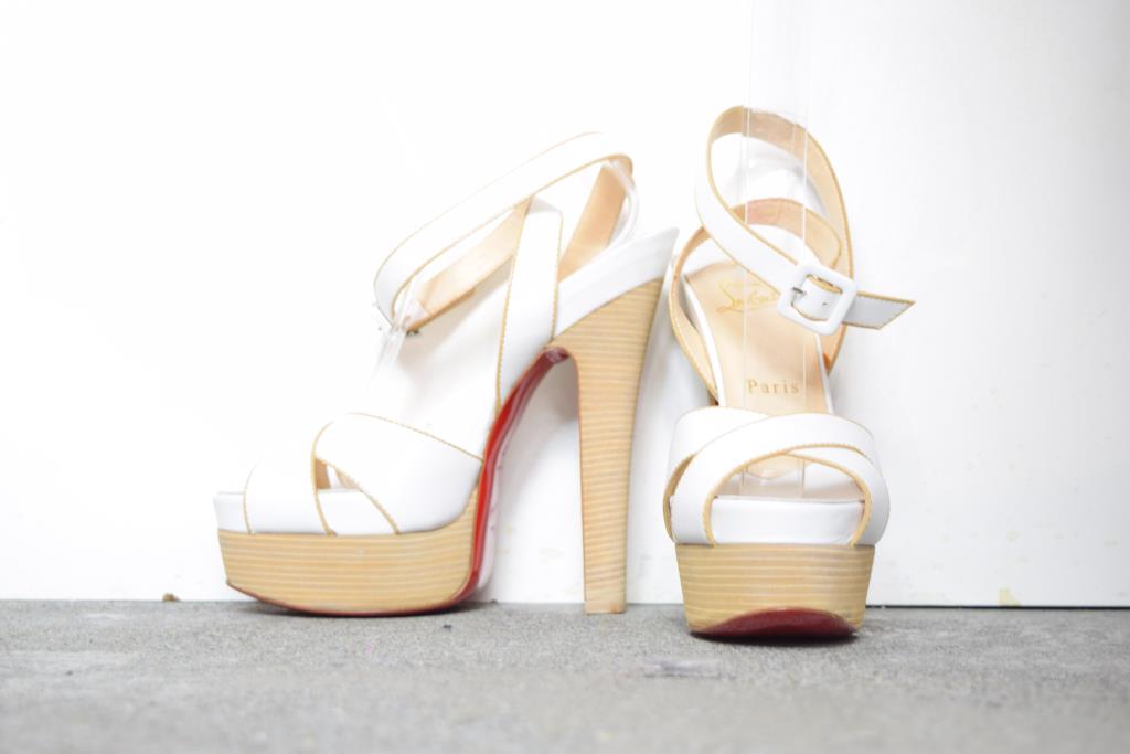 SH801663 Christian Louboutin 37