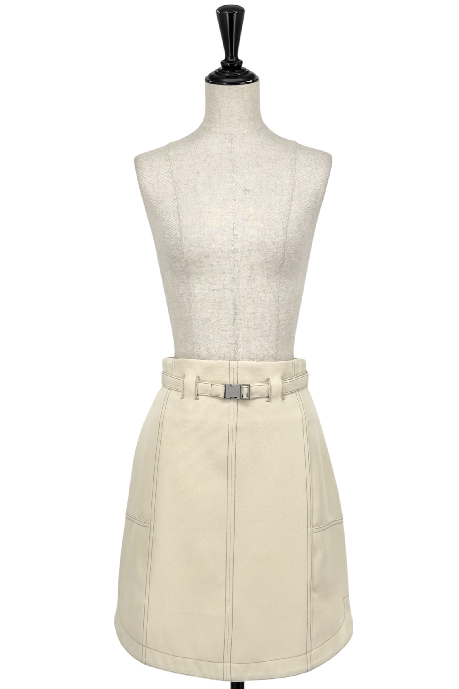 SK557162 Lily Brown