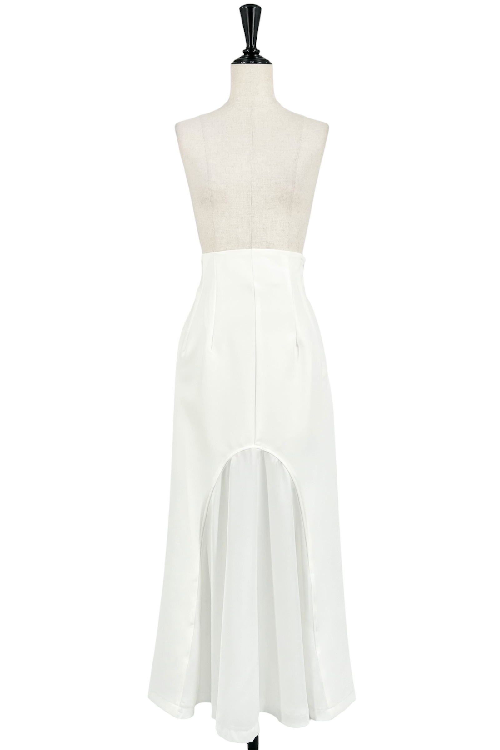 SK557215 Solace London