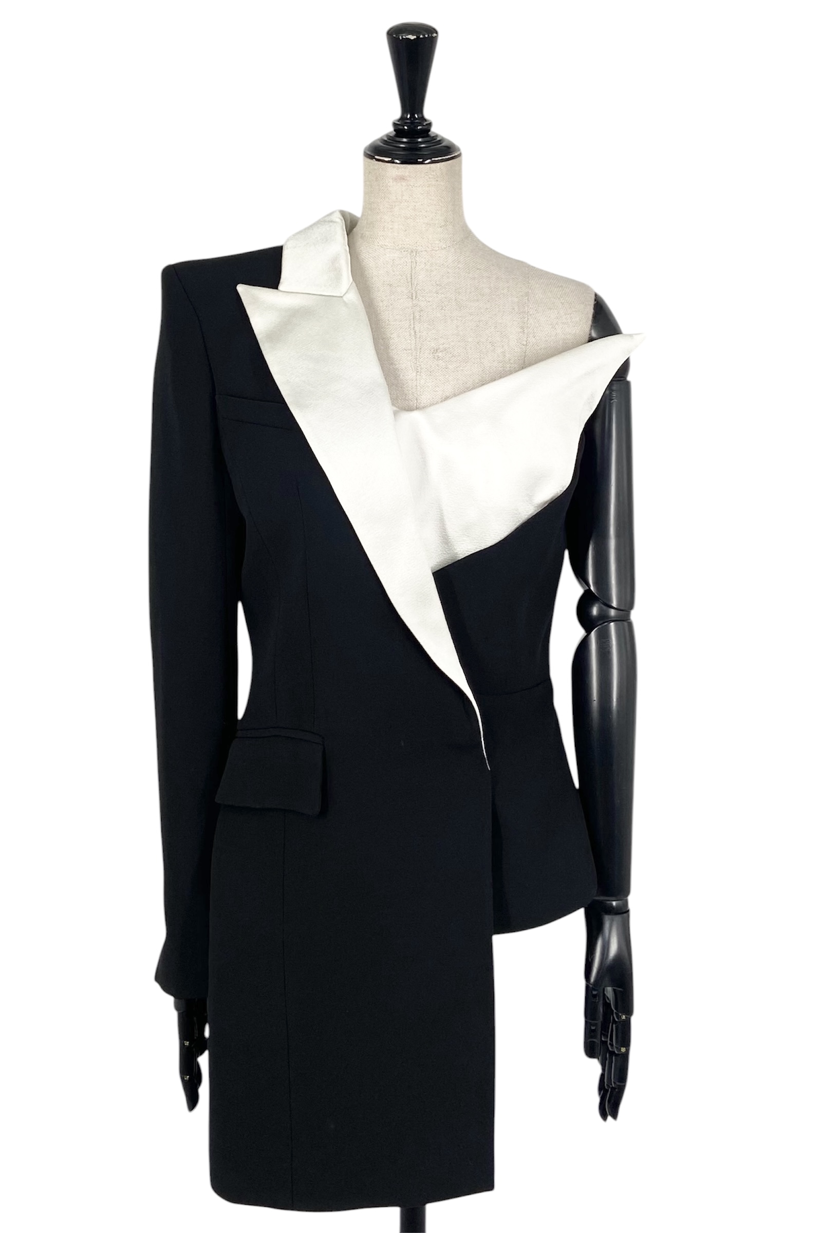 TO559904 BALMAIN